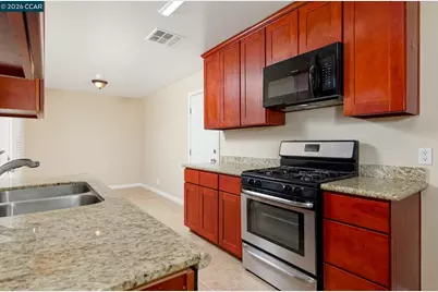 5311 78th St, Sacramento, CA 95820 - Photo 4