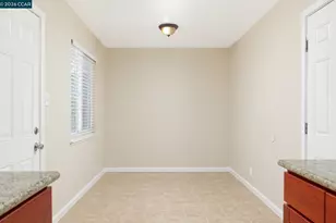 5311 78th St, Sacramento, CA 95820 - Photo 6
