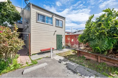 1820 International Blvd, Oakland, CA 94606 - Photo 2