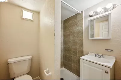 1820 International Blvd, Oakland, CA 94606 - Photo 30