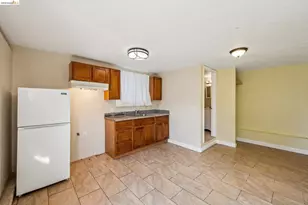1820 International Blvd, Oakland, CA 94606 - Photo 10