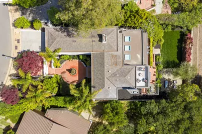 110 Somerset Rd, Piedmont, CA 94611 - Photo 70