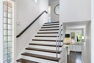 110 Somerset Rd, Piedmont, CA 94611 - Photo 28