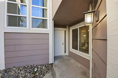 2487 Heathrow Ln, San Leandro, CA 94577 - Photo 6