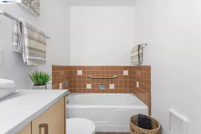 2137 Otis Drive #302, Alameda, CA 94501 - Photo 32