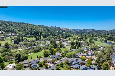 173 Cypress Point Way, Moraga, CA 94556 - Photo 46