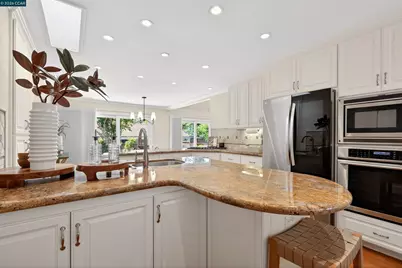 173 Cypress Point Way, Moraga, CA 94556 - Photo 4