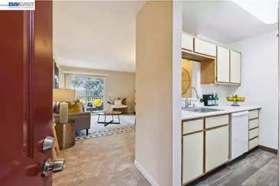 680 Dartmore Lane #260, Hayward, CA 94544 - Photo 10