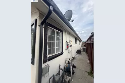 674 Clara, Oakland, CA 94603 - Photo 4