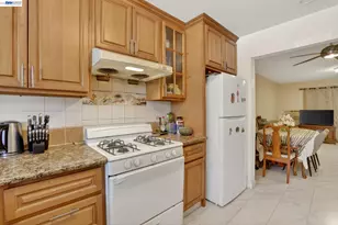 14391 Victoria Ct, San Jose, CA 95127 - Photo 8