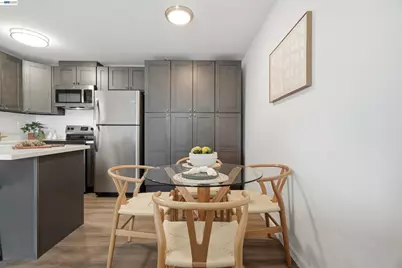 199 Montecito Ave #305, Oakland, CA 94610 - Photo 8