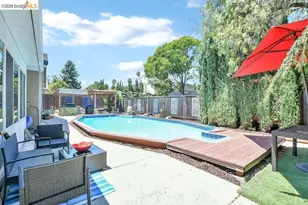 1249 Heavenly Dr, Martinez, CA 94553 - Photo 30