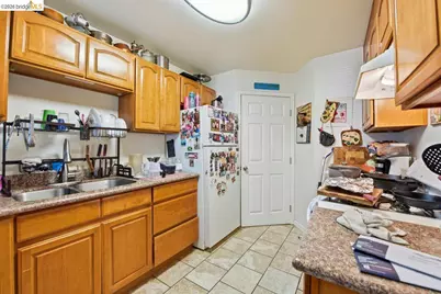 5936 Martin Luther King Jr Way, Oakland, CA 94609 - Photo 56