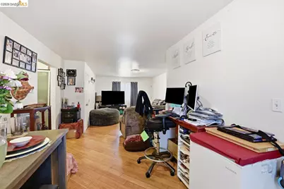 5936 Martin Luther King Jr Way, Oakland, CA 94609 - Photo 36