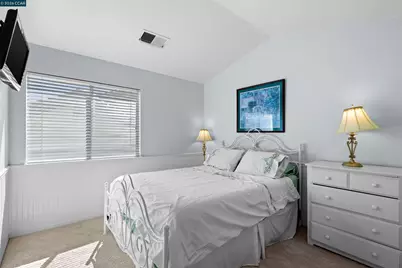 5300 Clearbrook Drive, Concord, CA 94521 - Photo 26