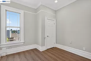 2836 Myrtle St, Oakland, CA 94608 - Photo 30
