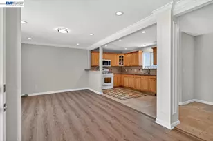 2836 Myrtle St, Oakland, CA 94608 - Photo 40