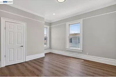2836 Myrtle St, Oakland, CA 94608 - Photo 30