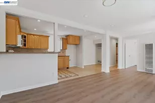 2836 Myrtle St, Oakland, CA 94608 - Photo 48