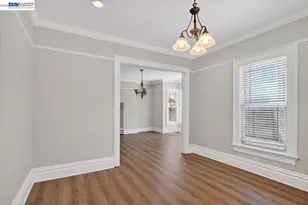 2836 Myrtle St, Oakland, CA 94608 - Photo 16