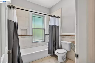 2836 Myrtle St, Oakland, CA 94608 - Photo 24