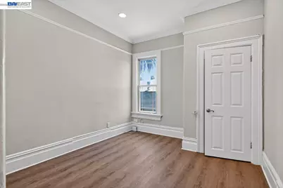 2836 Myrtle St, Oakland, CA 94608 - Photo 28