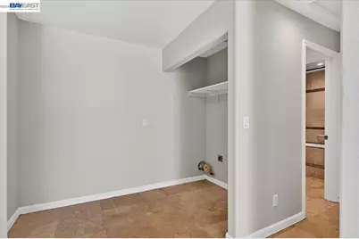 2836 Myrtle St, Oakland, CA 94608 - Photo 50