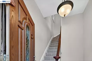 2836 Myrtle St, Oakland, CA 94608 - Photo 24