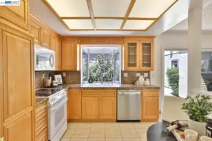 1327 Star Bush Ln, San Jose, CA 95118 - Photo 10