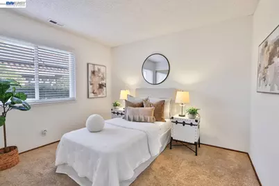 1327 Star Bush Ln, San Jose, CA 95118 - Photo 12