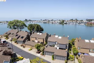 1321 Crown Dr, Alameda, CA 94501 - Photo 2