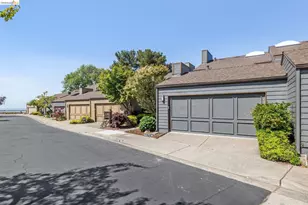 1321 Crown Dr, Alameda, CA 94501 - Photo 4