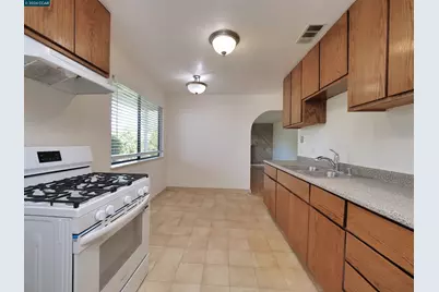 1156 Santa Barbara Dr, Santa Rosa, CA 95404 - Photo 32
