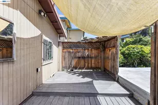 3246 Mlk Jr Way, Oakland, CA 94609 - Photo 32