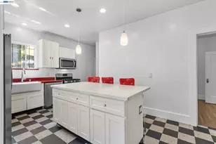 3246 Mlk Jr Way, Oakland, CA 94609 - Photo 10