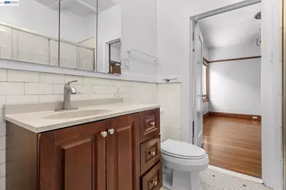3246 Mlk Jr. Way, Oakland, CA 94609 - Photo 24