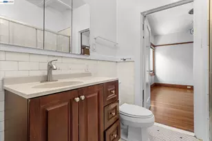 3246 Mlk Jr Way, Oakland, CA 94609 - Photo 24