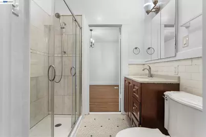 3246 Mlk Jr. Way, Oakland, CA 94609 - Photo 26