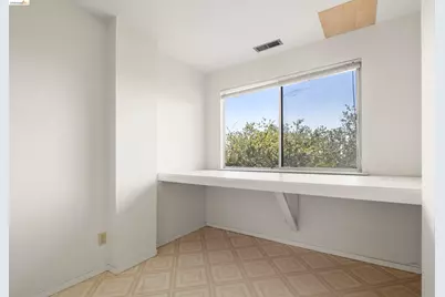 7279 Snake Rd, Oakland, CA 94611 - Photo 26