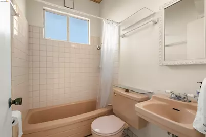 7279 Snake Rd, Oakland, CA 94611 - Photo 12