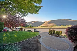 1020 Pebble Beach Dr, Clayton, CA 94517 - Photo 4