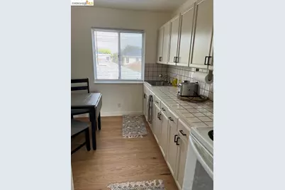 1728 7th St, Berkeley, CA 94710 - Photo 10