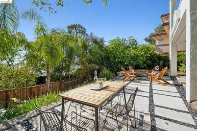 16030 Broadway Terrace, Oakland, CA 94611 - Photo 12