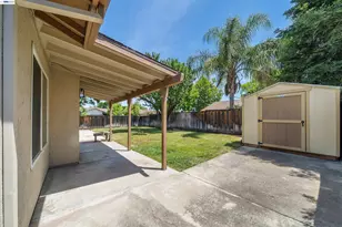 1820 Willow Creek Dr, Tracy, CA 95376 - Photo 20