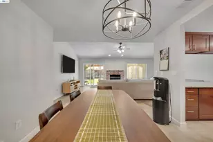 1820 Willow Creek Dr, Tracy, CA 95376 - Photo 12