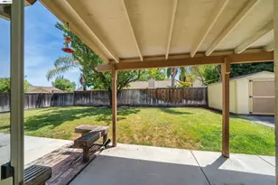 1820 Willow Creek Dr, Tracy, CA 95376 - Photo 22