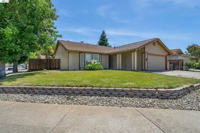 1820 Willow Creek Dr, Tracy, CA 95376 - Photo 26