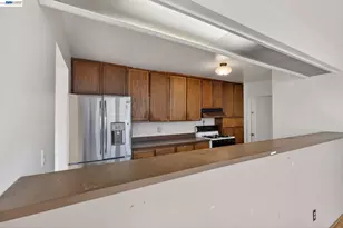 1227 33rd St, Oakland, CA 94610 - Photo 26