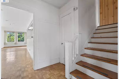 1227 33rd St, Oakland, CA 94610 - Photo 18