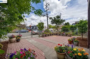 1227 33rd St, Oakland, CA 94610 - Photo 6